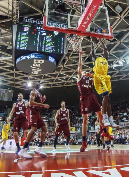 可惜了！WOL不敌PRX掉入败决，遭遇战术大师FNC，有点难啊