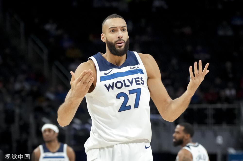 约基奇威少均三双掘金大胜篮网 雄鹿险胜魔术