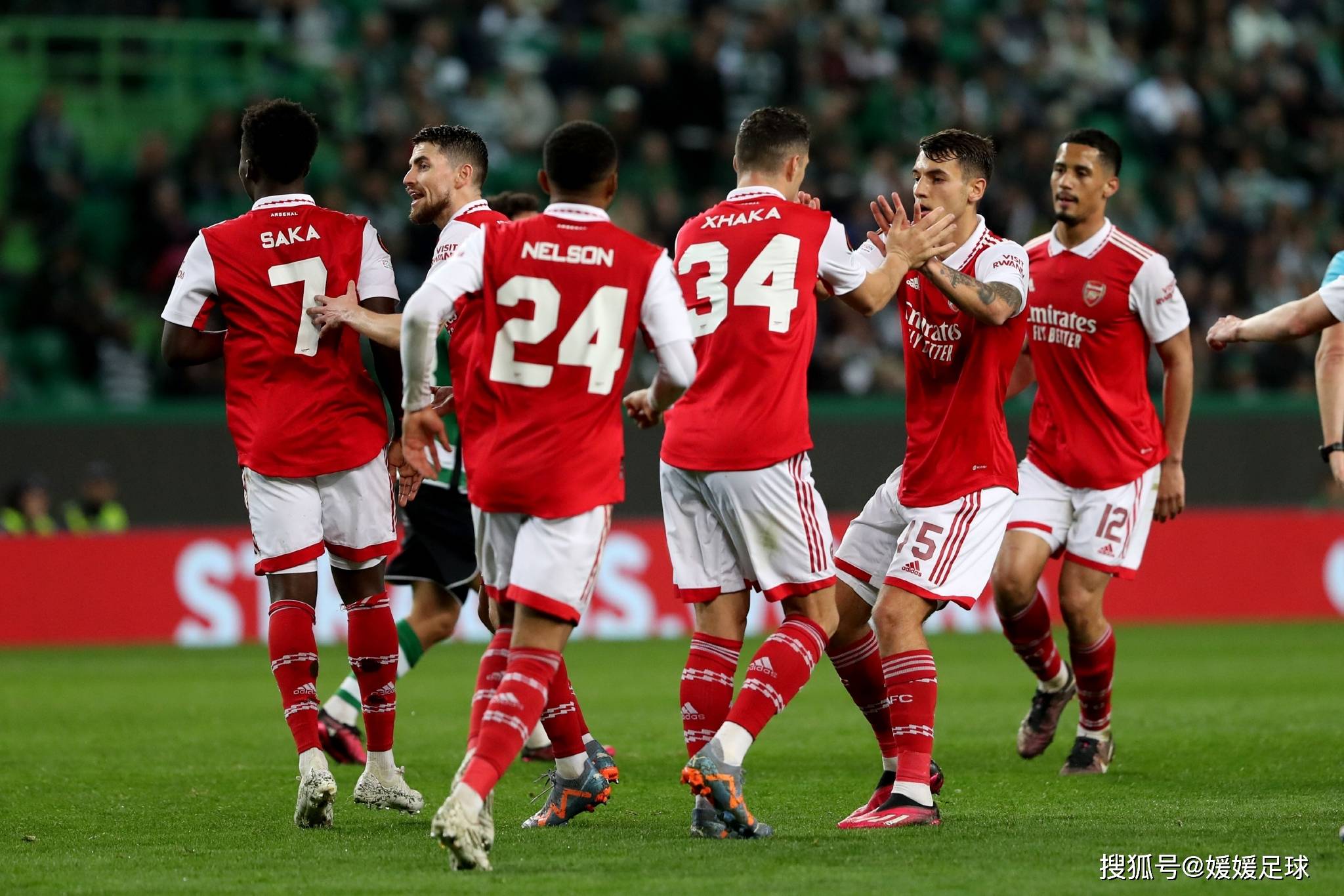 [中超]维塔尔任意球直接攻门 完美弧线直挂死角